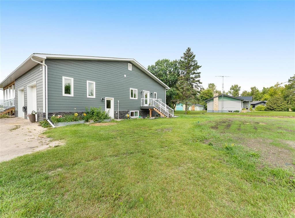 6 Charlie Hapko Road, Lac Du Bonnet Rm, Manitoba  R0E 1A0 - Photo 3 - 202519224