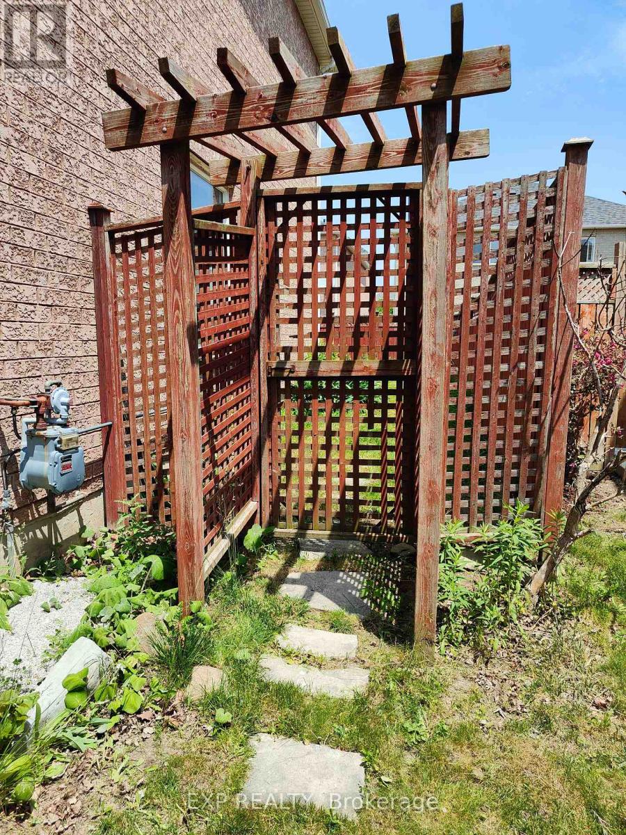 5919 Tampico Way, Mississauga, Ontario  L5M 6Z3 - Photo 30 - W12326506