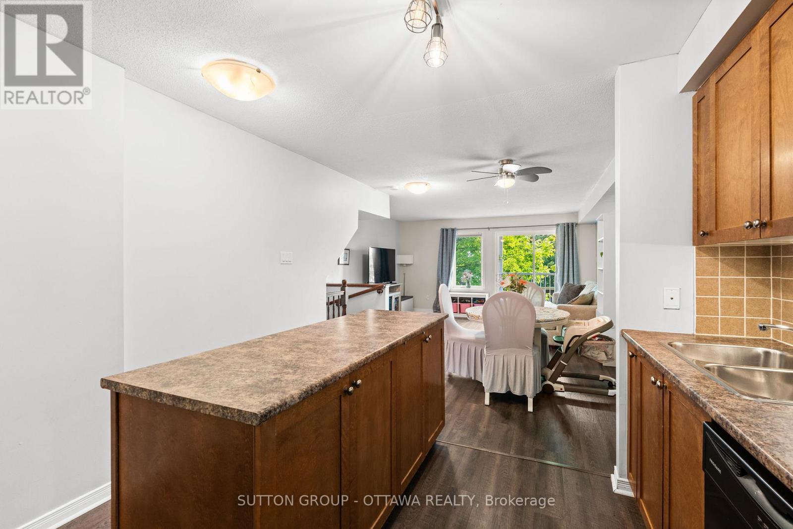 159 Keltie Private, Ottawa, Ontario  K2J 0A1 - Photo 10 - X12326542