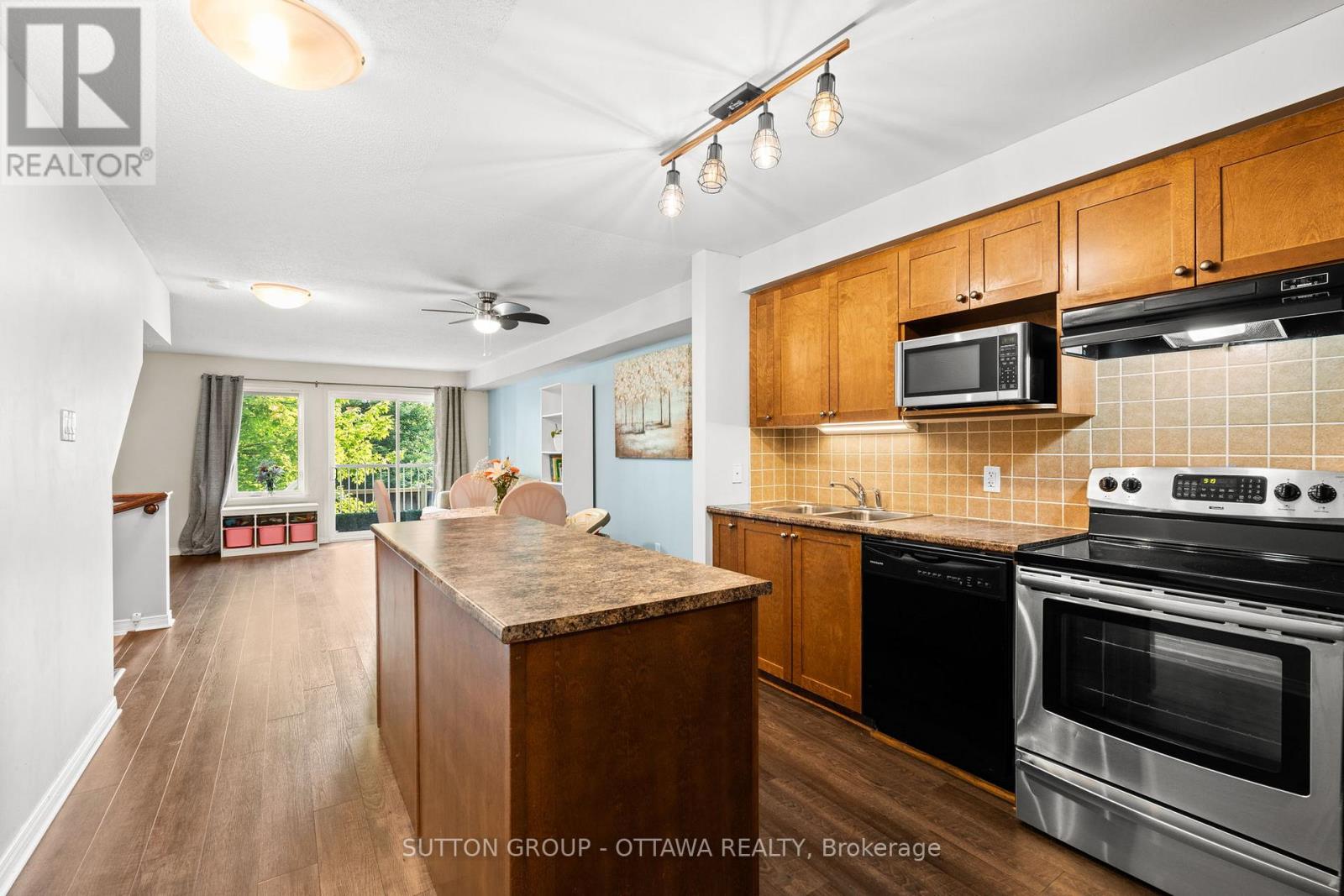 159 Keltie Private, Ottawa, Ontario  K2J 0A1 - Photo 6 - X12326542