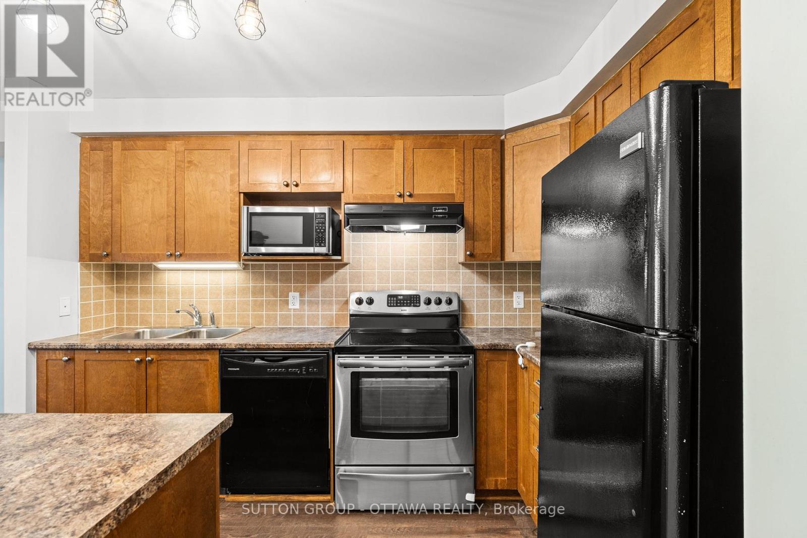 159 Keltie Private, Ottawa, Ontario  K2J 0A1 - Photo 7 - X12326542