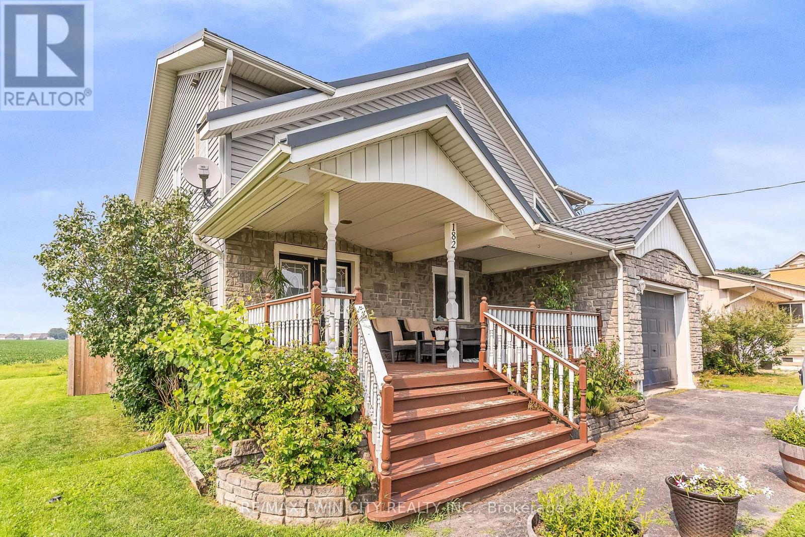 Property at 182 SNYDERS ROAD W image 4