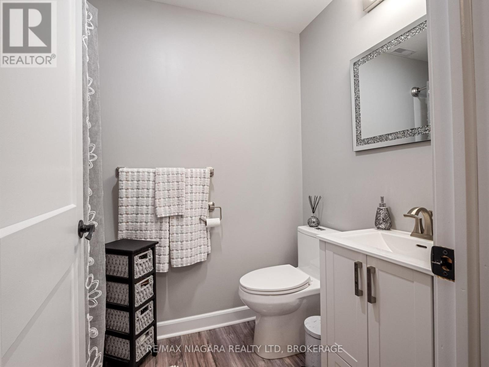 240 Jarvis Street, Fort Erie, Ontario  L2A 5N2 - Photo 20 - X12326571