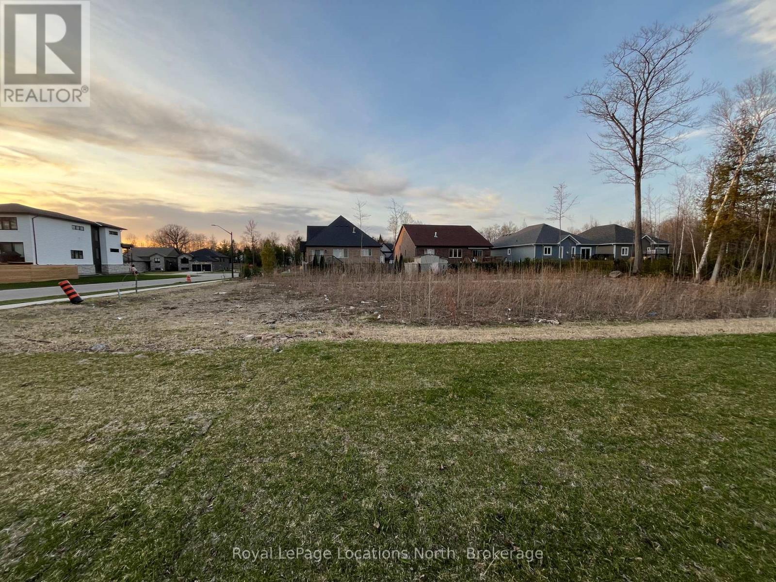 13 Pt 1 Mapleside Drive, Wasaga Beach, Ontario  L9Z 3A5 - Photo 2 - S12326550
