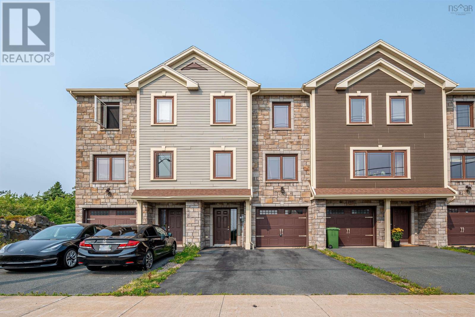 207 Transom Drive, Halifax, Nova Scotia  B3M 4T8 - Photo 1 - 202519661