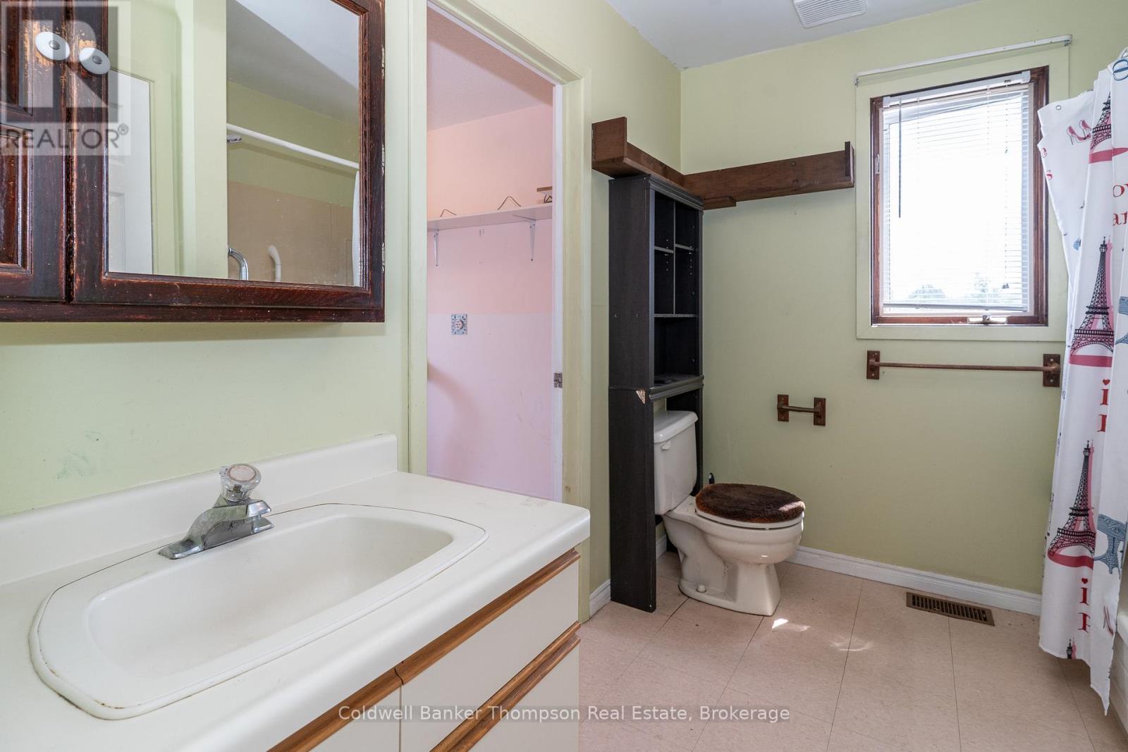 565 High Street, Burk's Falls, Ontario  P0A 1C0 - Photo 31 - X12326544