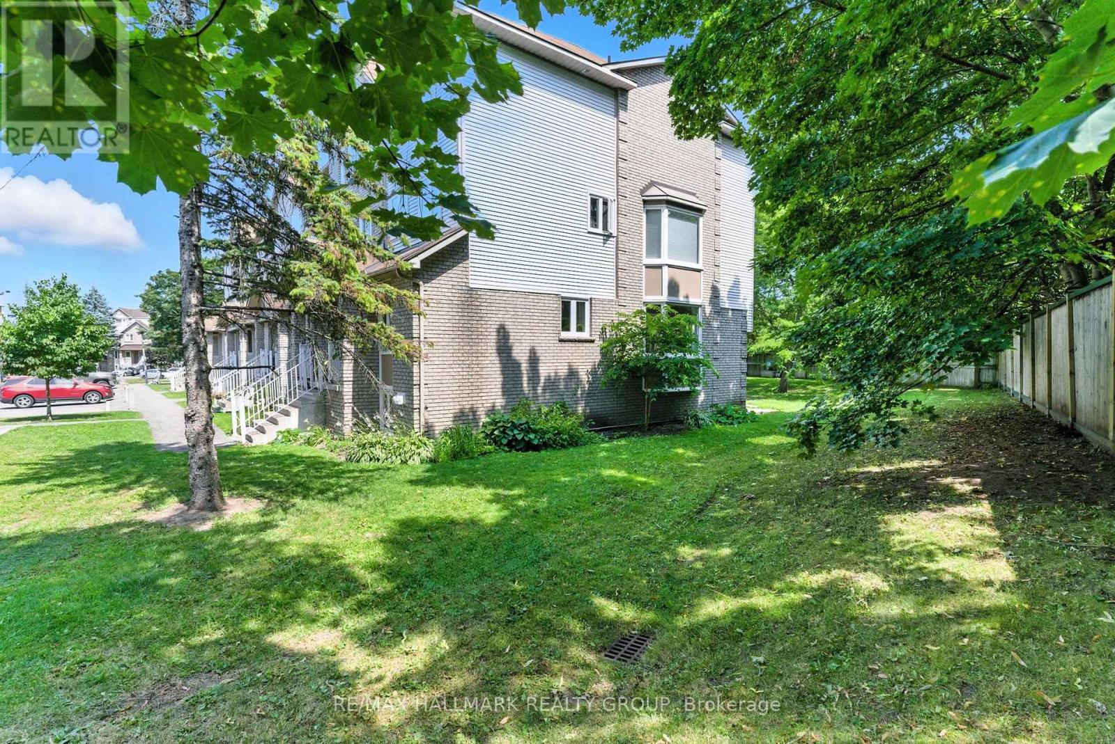 214 Briston Private, Ottawa, Ontario  K1G 5P9 - Photo 33 - X12313967