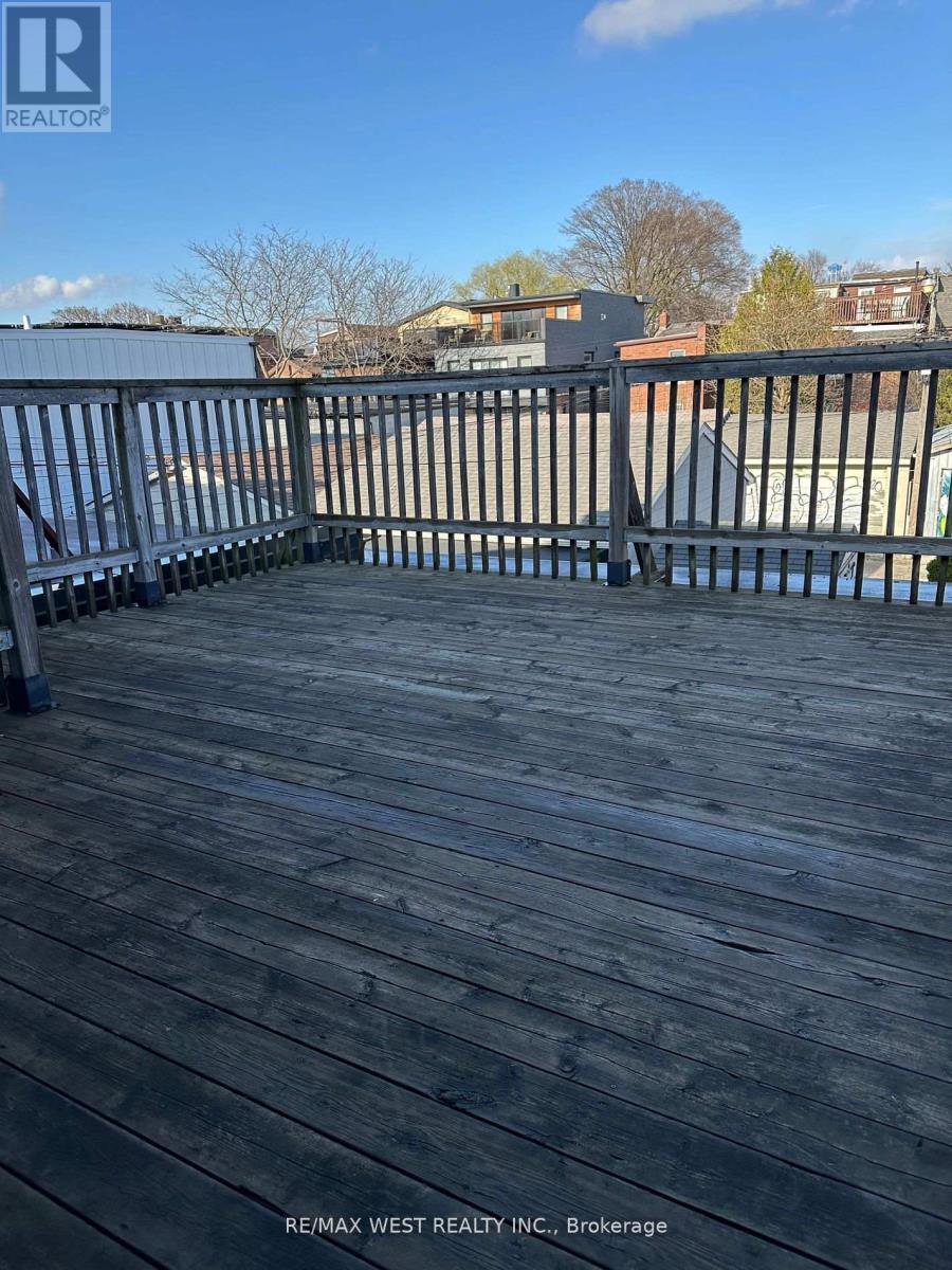 2nd/3rd - 563 Ossington Avenue, Toronto, Ontario  M6G 3T4 - Photo 10 - C12325878
