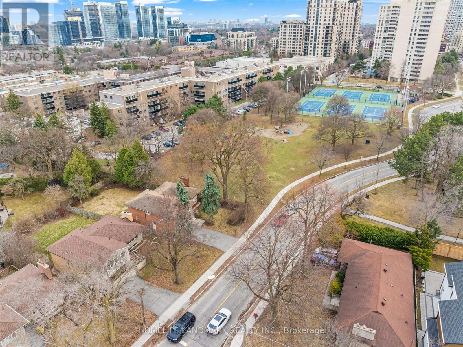 Property at 1 HAWKSBURY DRIVE image 1