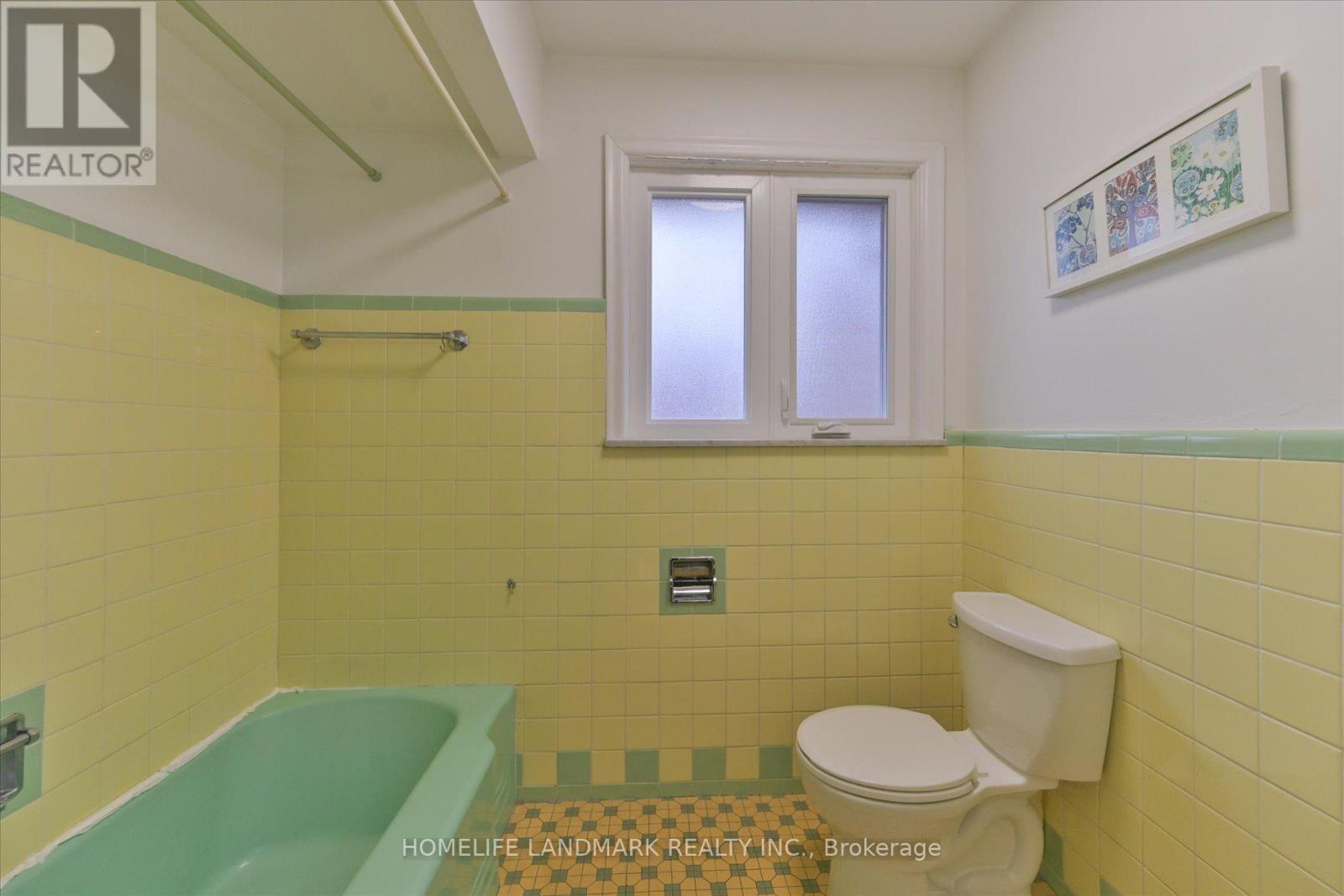 1 Hawksbury Drive, Toronto, Ontario  M2K 1M2 - Photo 26 - C12326525