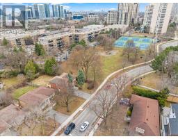 1 HAWKSBURY DRIVE, Toronto, Ontario