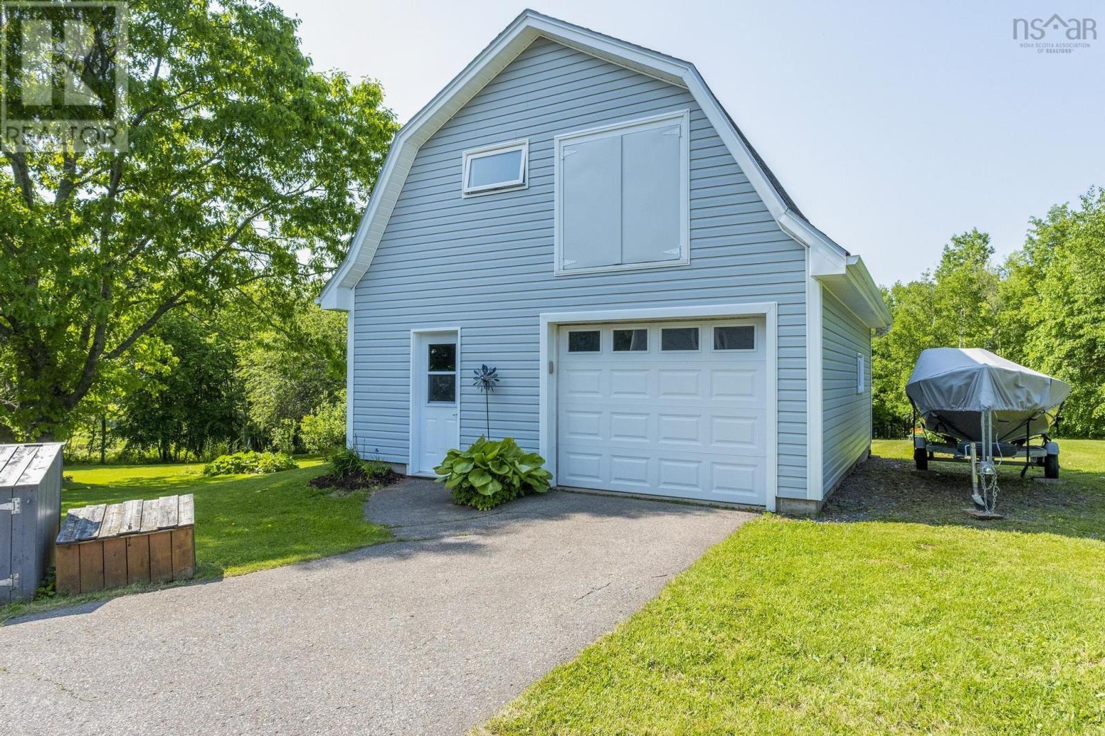 9521 Commercial Street, New Minas, Nova Scotia  B4N 3G3 - Photo 3 - 202514386