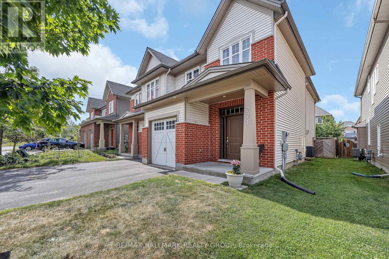 Property at 771 HAZELNUT CRESCENT image 1
