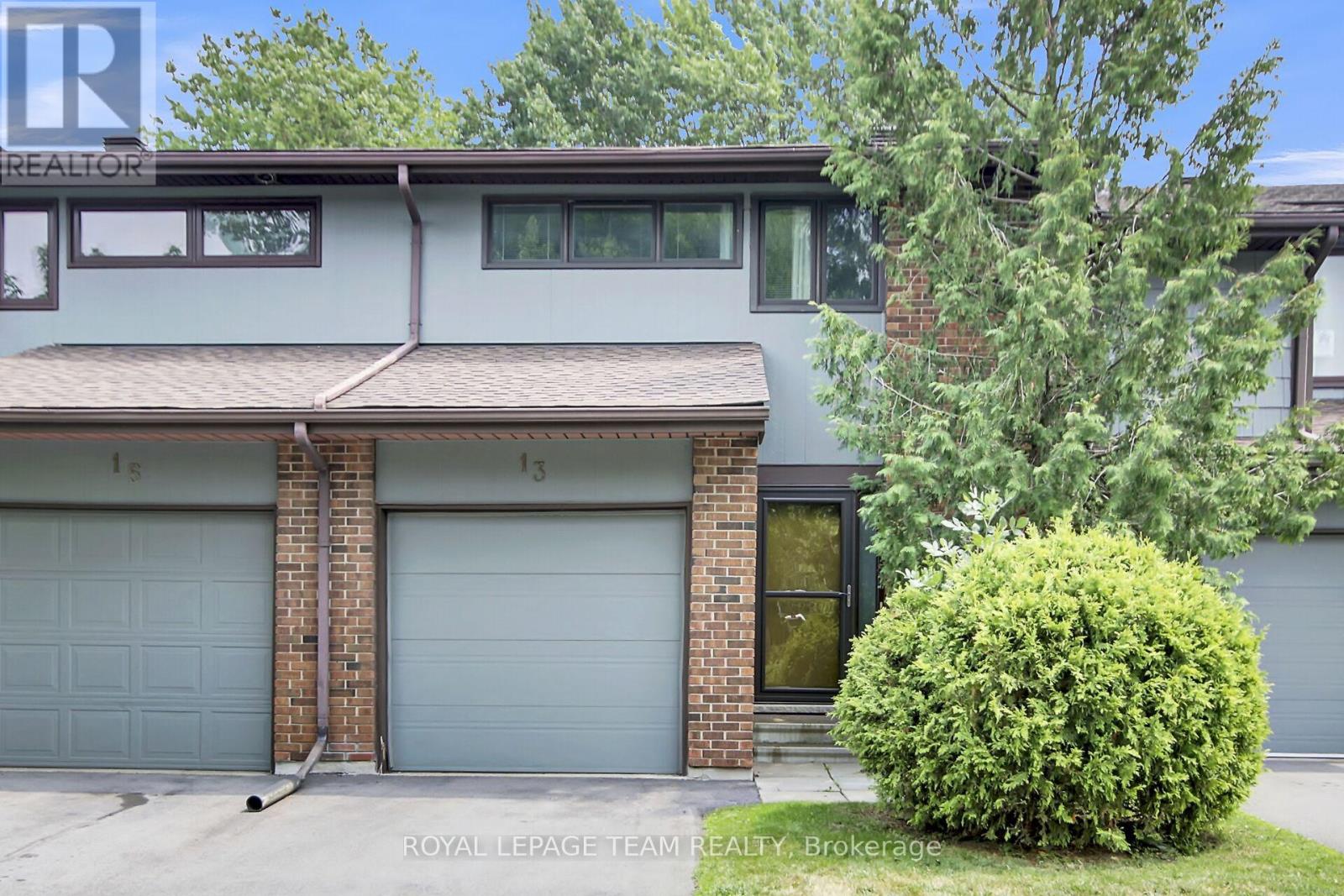 Property at 13 BETHUNE WAY image 1