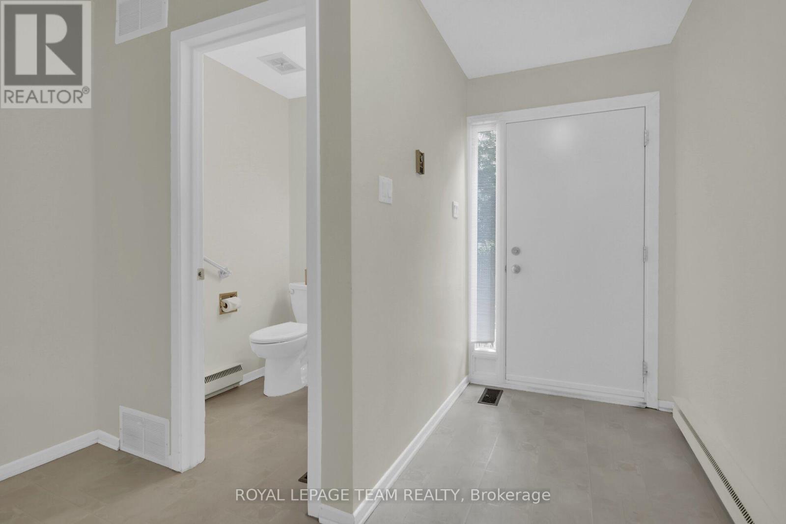 Property at 13 BETHUNE WAY image 3