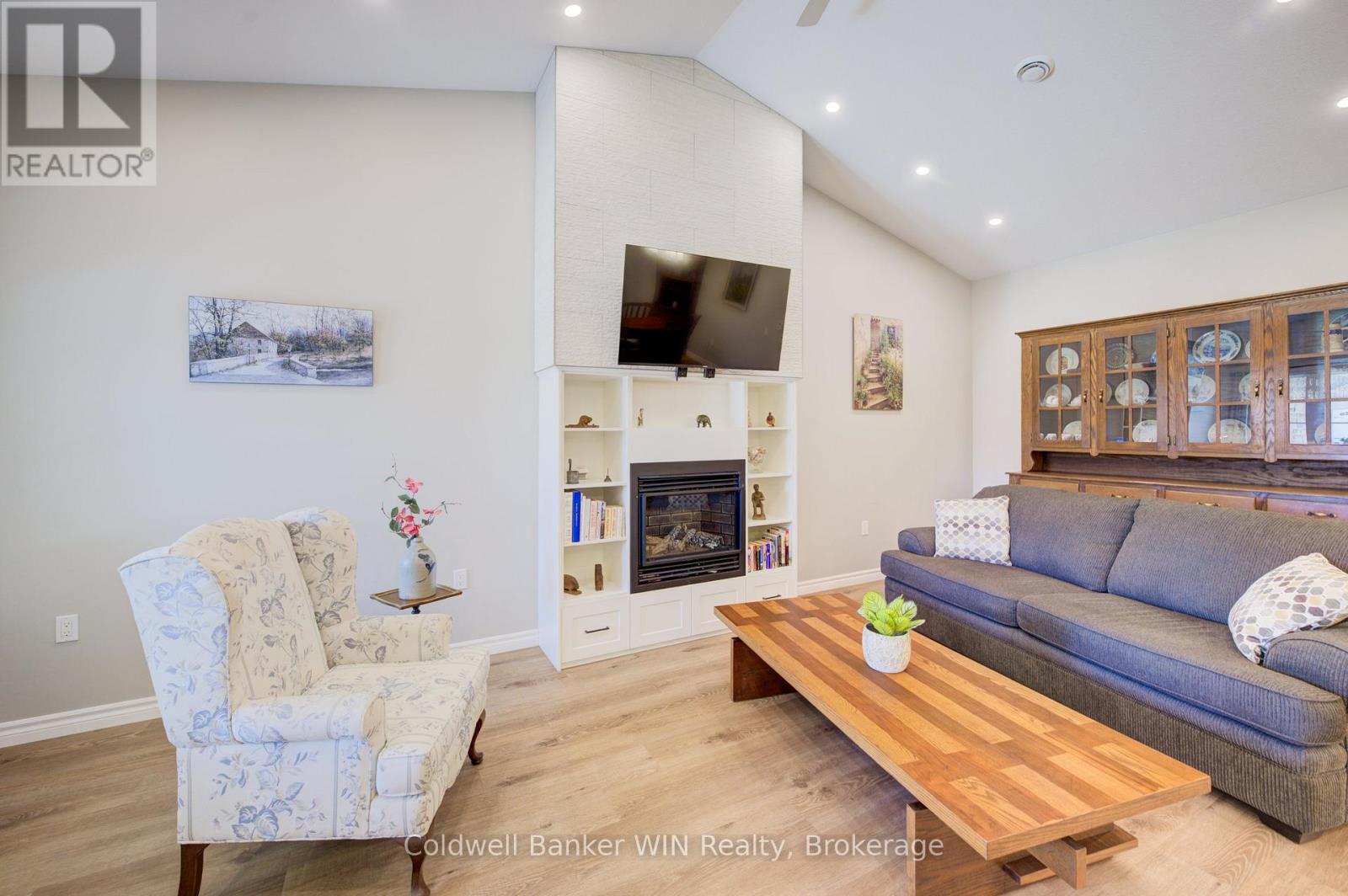 103 Broomers Crescent, Wellington North, Ontario  N0G 2L2 - Photo 14 - X12326604