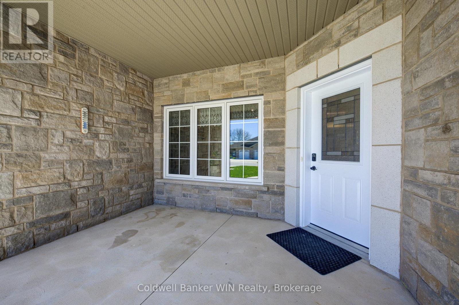 103 Broomers Crescent, Wellington North, Ontario  N0G 2L2 - Photo 5 - X12326604