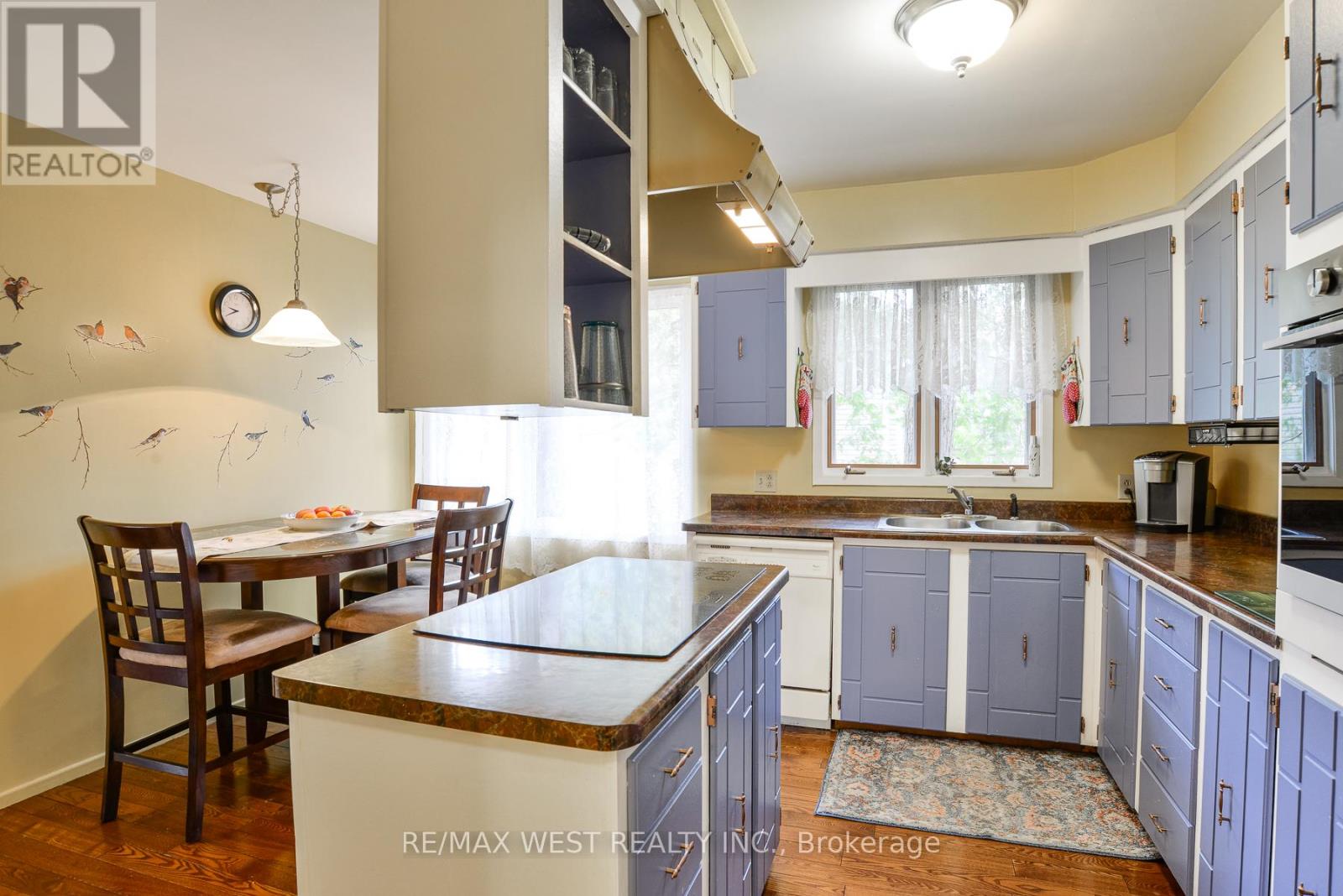 Property at 640 DAVID STREET image 5