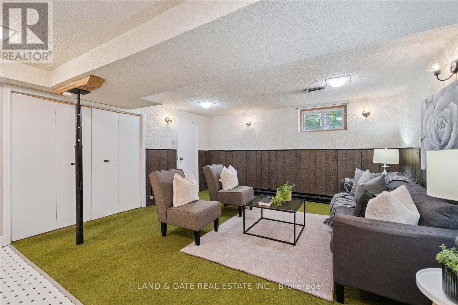 148 Pine Street, Whitby, Ontario  L1N 3X2 - Photo 36 - E12325425