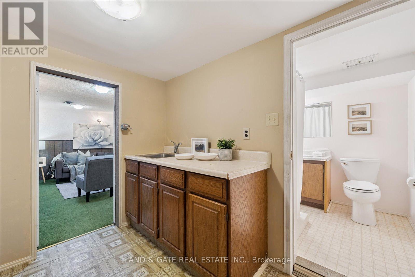 148 Pine Street, Whitby, Ontario  L1N 3X2 - Photo 39 - E12325425