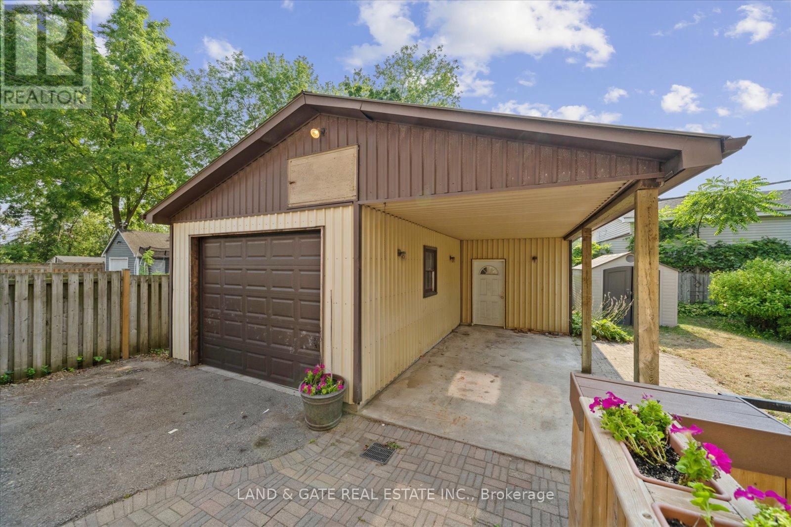 148 Pine Street, Whitby, Ontario  L1N 3X2 - Photo 49 - E12325425