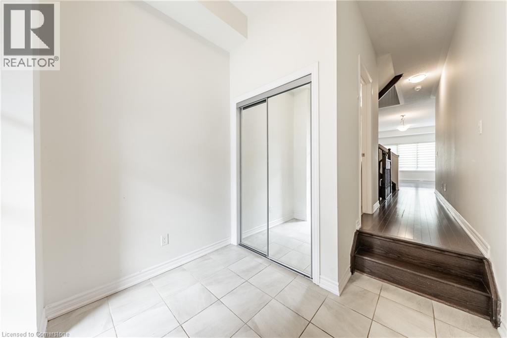 391 Athabasca Common, Oakville, Ontario  L6H 0R5 - Photo 5 - 40757206