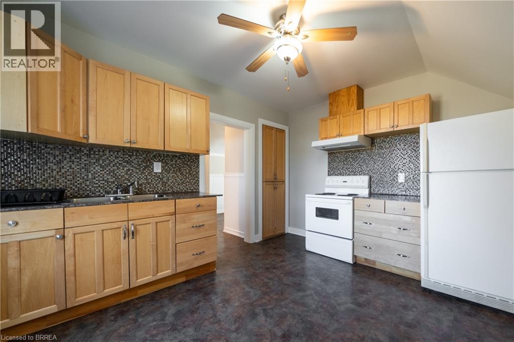 76 Richmond Street Unit# A, Brantford, Ontario  N3T 3Y5 - Photo 8 - 40757295