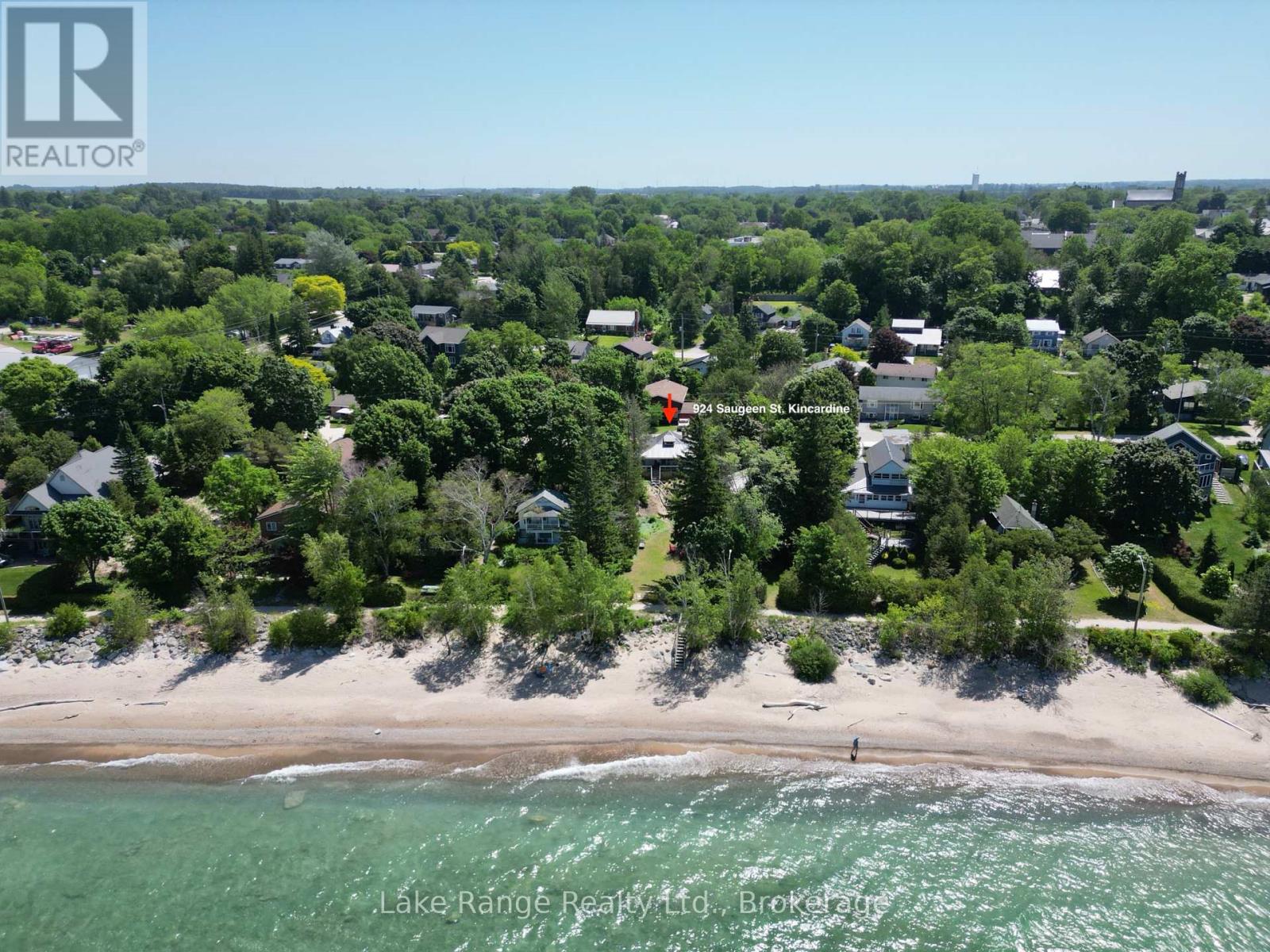 924 Saugeen Street, Kincardine, Ontario  N2Z 1A8 - Photo 5 - X12261744