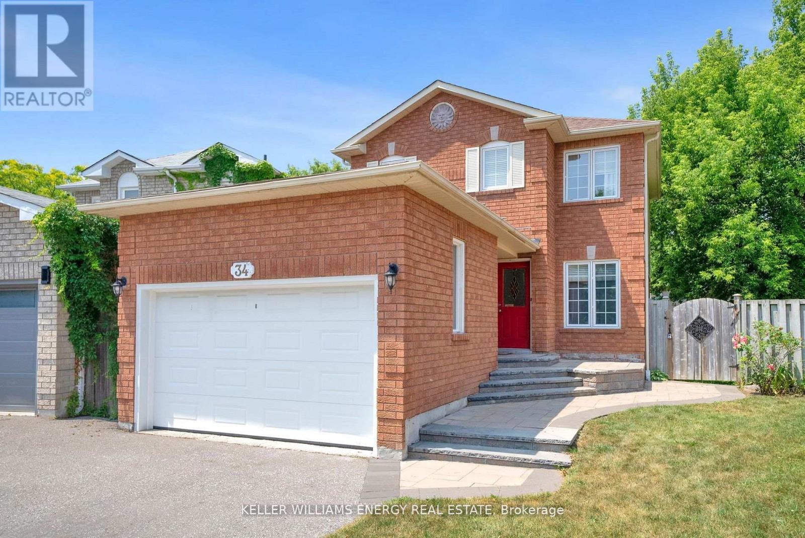 Property at 34 HOGAN CRESCENT image 1