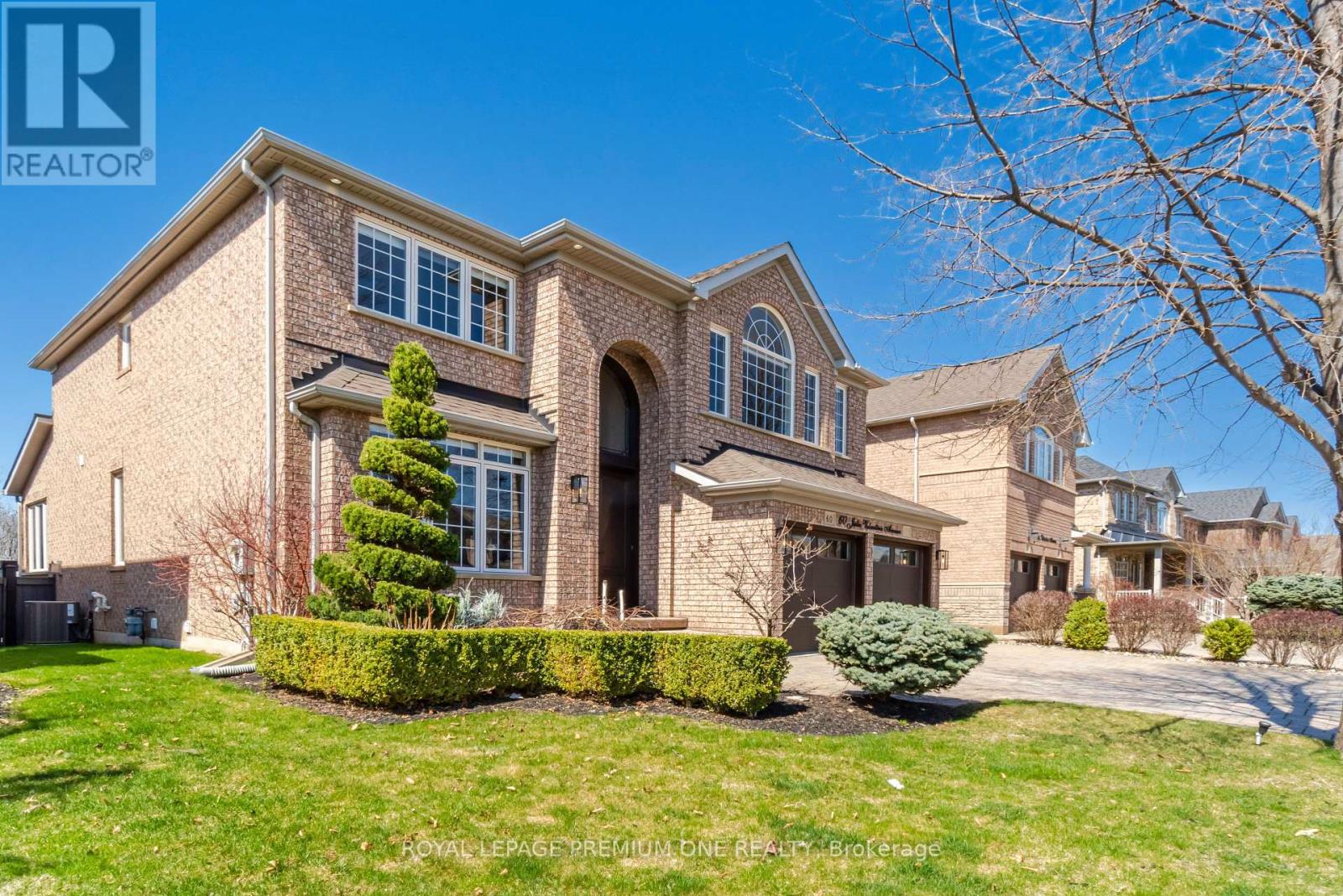 Property at 60 JULIA VALENTINA AVENUE image 4