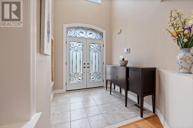 Property at 40 BARBERRY CRESCENT image 5