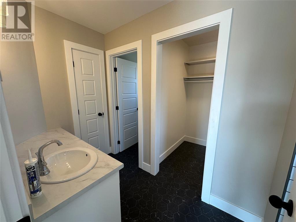 242 Ladysmith Drive, St. John's, Newfoundland & Labrador   - Photo 12 - 1288892
