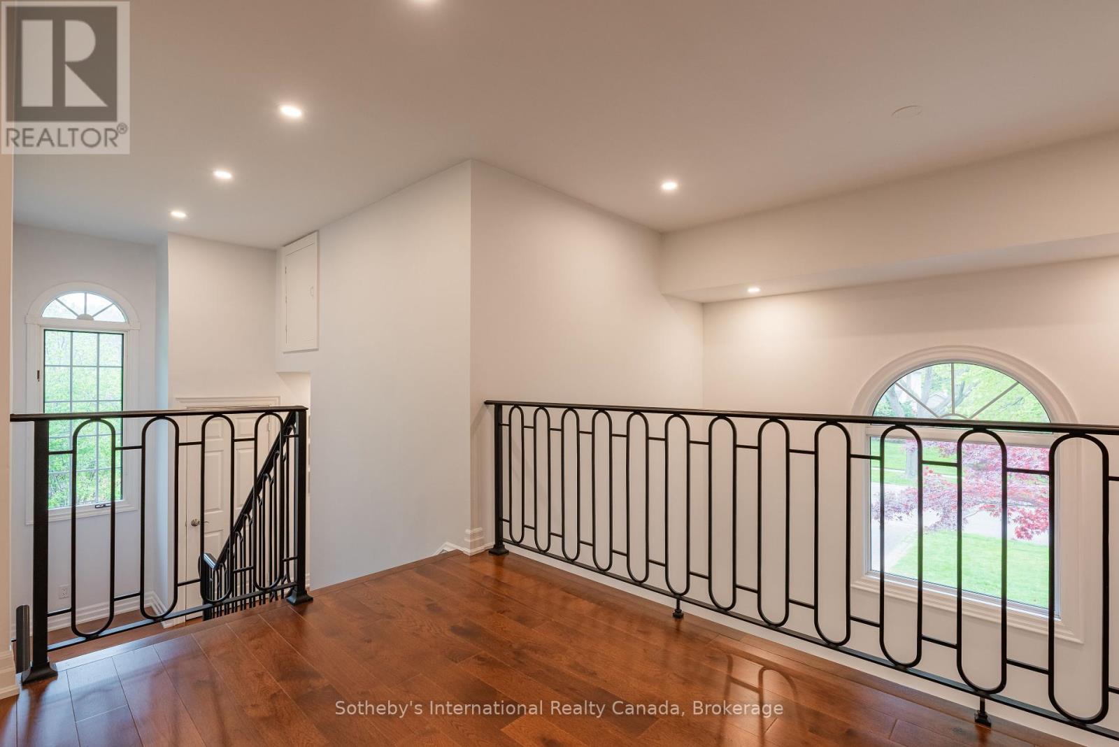 130 Blyth Crescent, Oakville, Ontario  L6J 5H6 - Photo 21 - W12326739