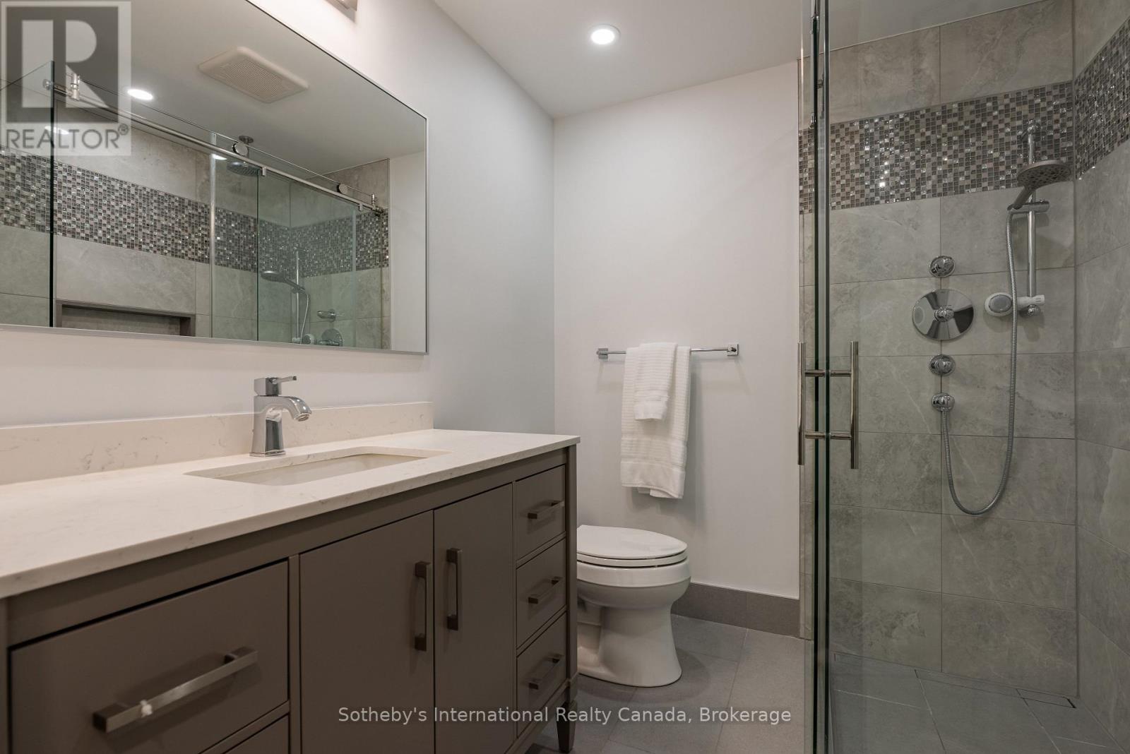 130 Blyth Crescent, Oakville, Ontario  L6J 5H6 - Photo 31 - W12326739