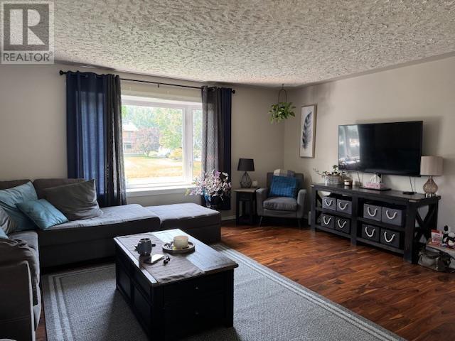 Property at 2123 Lacewood DR image 4