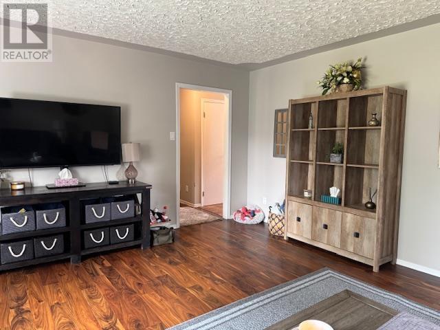Property at 2123 Lacewood DR image 5