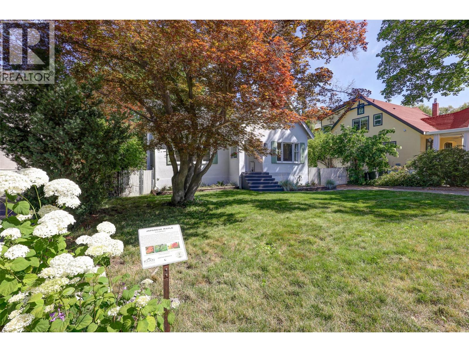 258 Riverside Avenue, Kelowna, British Columbia  V1Y 1A6 - Photo 3 - 10358221