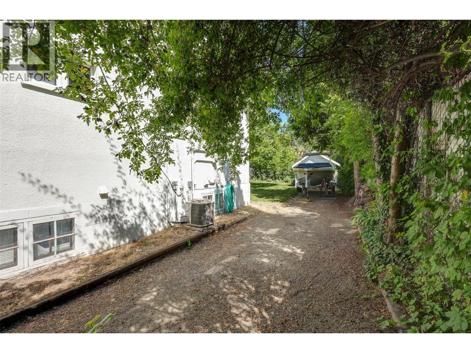 258 Riverside Avenue, Kelowna, British Columbia  V1Y 1A6 - Photo 42 - 10358221