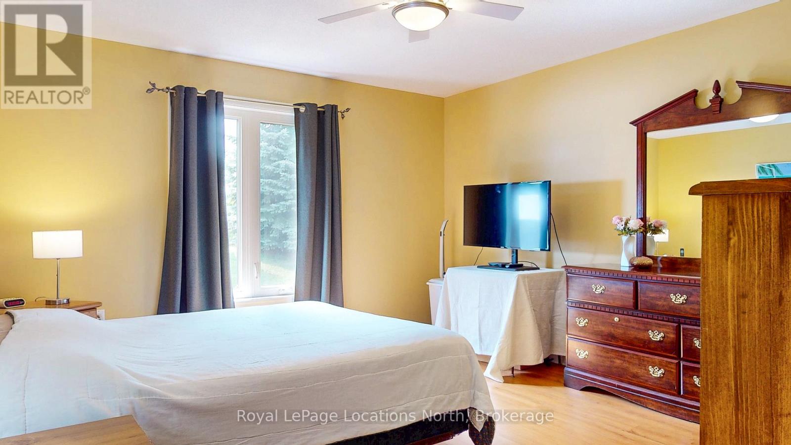 20 Illinois Crescent, Wasaga Beach, Ontario  L9Z 3A8 - Photo 15 - S12326743