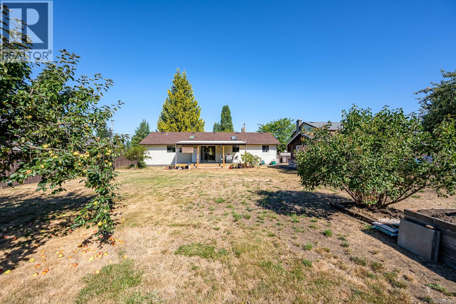 1150 26th St, Courtenay, British Columbia  V9N 7N4 - Photo 16 - 1009292