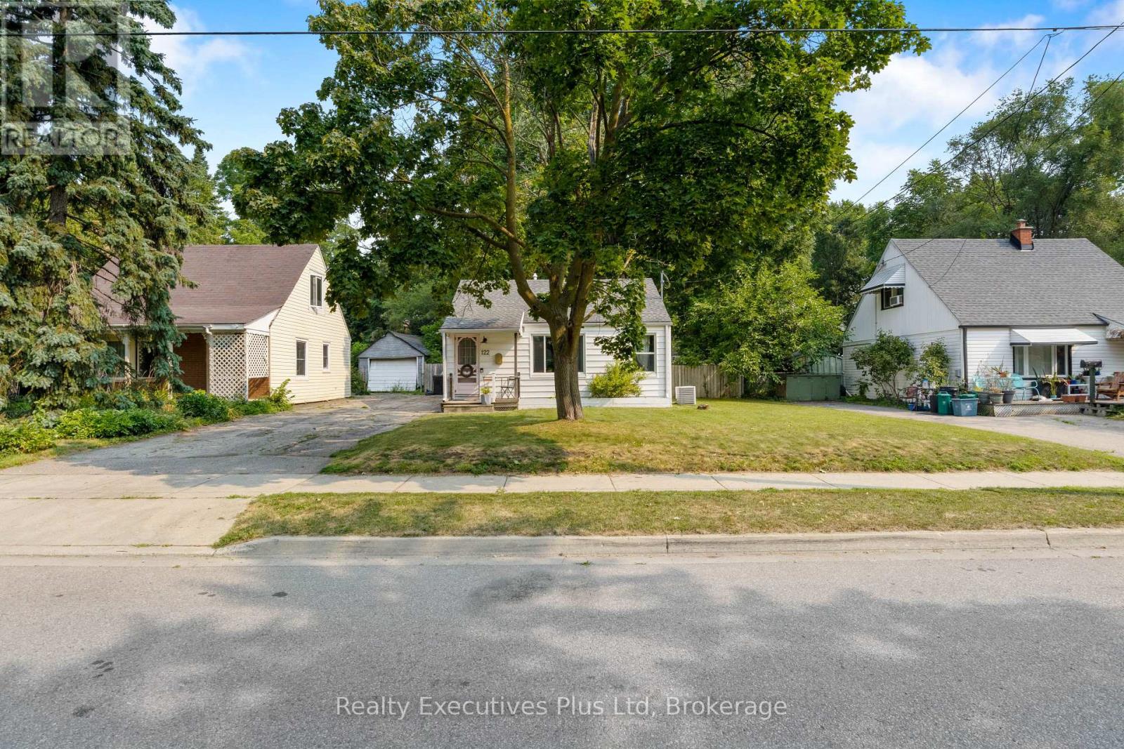 122 Spadina Road E, Kitchener, Ontario  N2M 3X4 - Photo 5 - X12326702