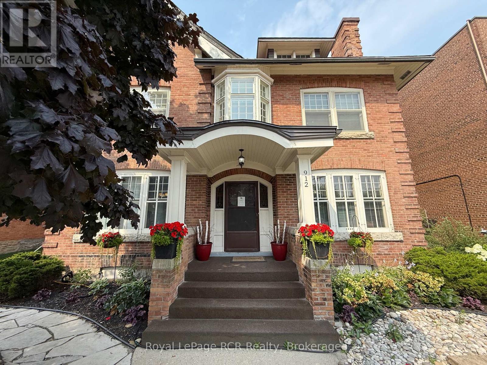 912 2nd Avenue W, Owen Sound, Ontario  N4K 4M7 - Photo 2 - X12326825