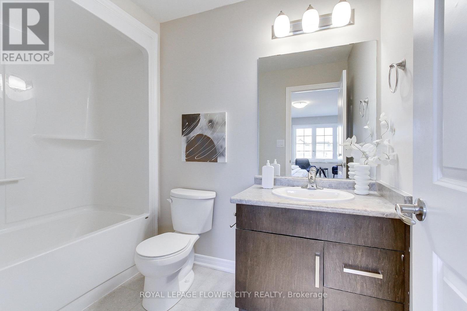 28 Wilkerson Street, Thorold, Ontario  L2V 0G4 - Photo 26 - X12326603