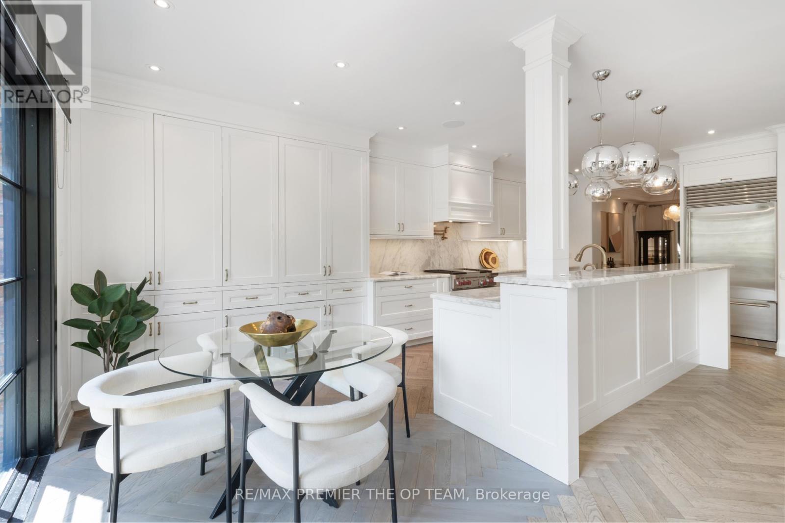 37 St Andrews Gardens, Toronto, Ontario  M4W 2C9 - Photo 13 - C12324369