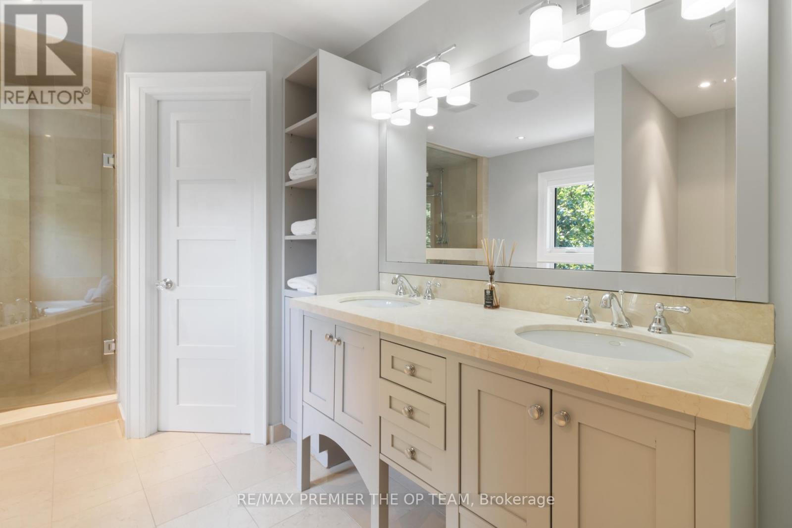 37 St Andrews Gardens, Toronto, Ontario  M4W 2C9 - Photo 22 - C12324369