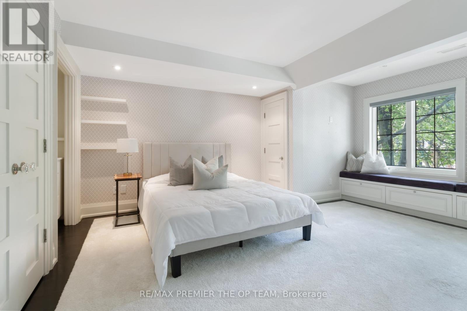 37 St Andrews Gardens, Toronto, Ontario  M4W 2C9 - Photo 25 - C12324369
