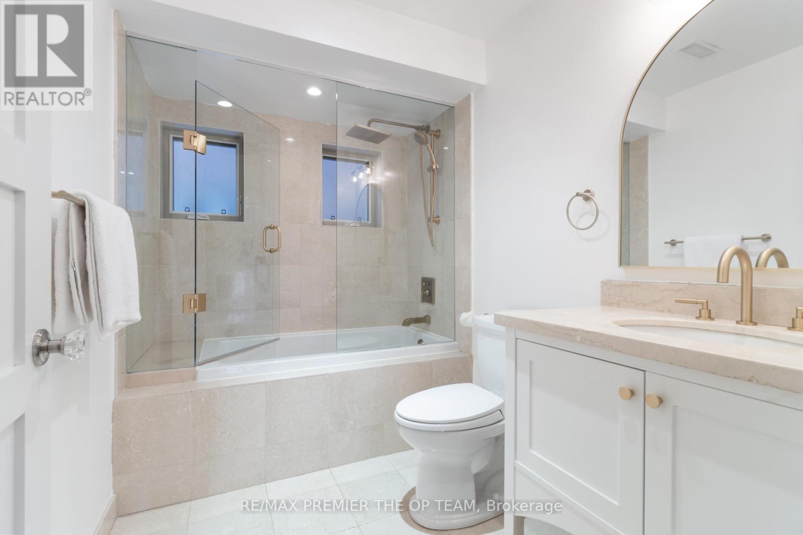 37 St Andrews Gardens, Toronto, Ontario  M4W 2C9 - Photo 26 - C12324369