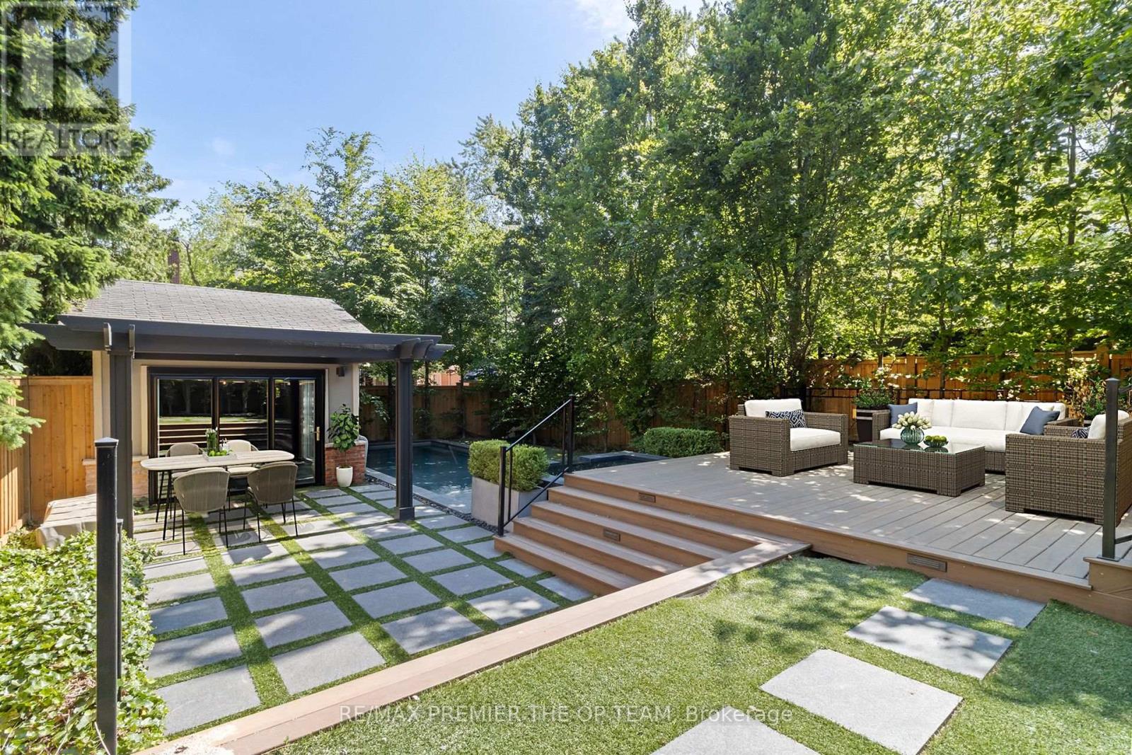 37 St Andrews Gardens, Toronto, Ontario  M4W 2C9 - Photo 43 - C12324369