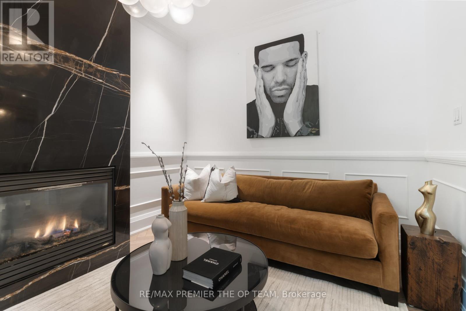 37 St Andrews Gardens, Toronto, Ontario  M4W 2C9 - Photo 8 - C12324369