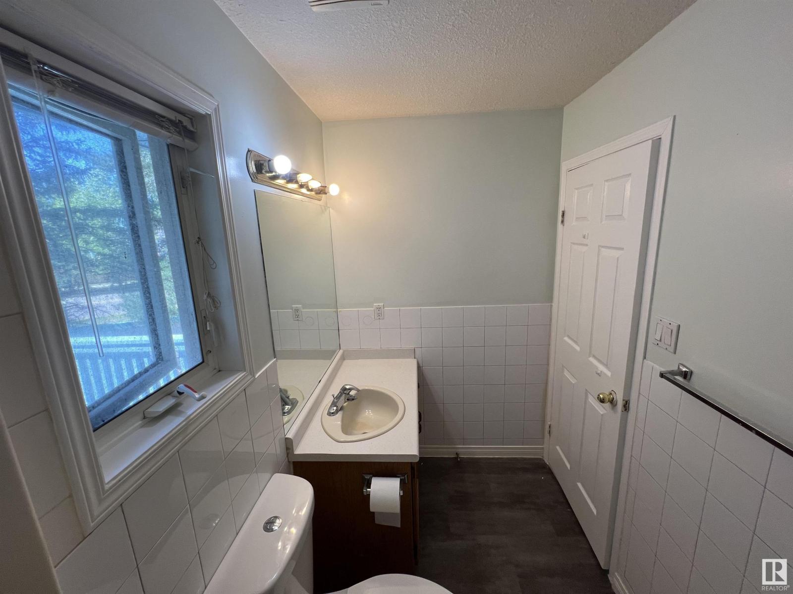 908 Jordan Cr Nw, Edmonton, Alberta  T6L 6X5 - Photo 19 - E4450963